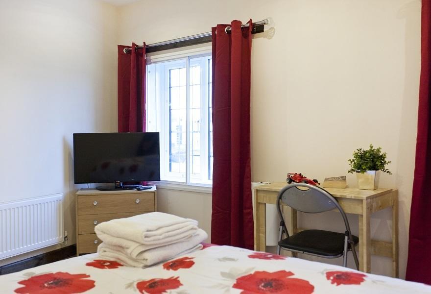 Foresters Inn Apartment - City Centre By Victoria Centre Shopping Centre - Your Own 5 Double Bedrooms Private Apartment With 3 Bathrooms And Full Kitchen To Cook As You Would At Home - Outdoor Parking For Cars Or Vans At Five Pounds A Day Nottingham Rum bild