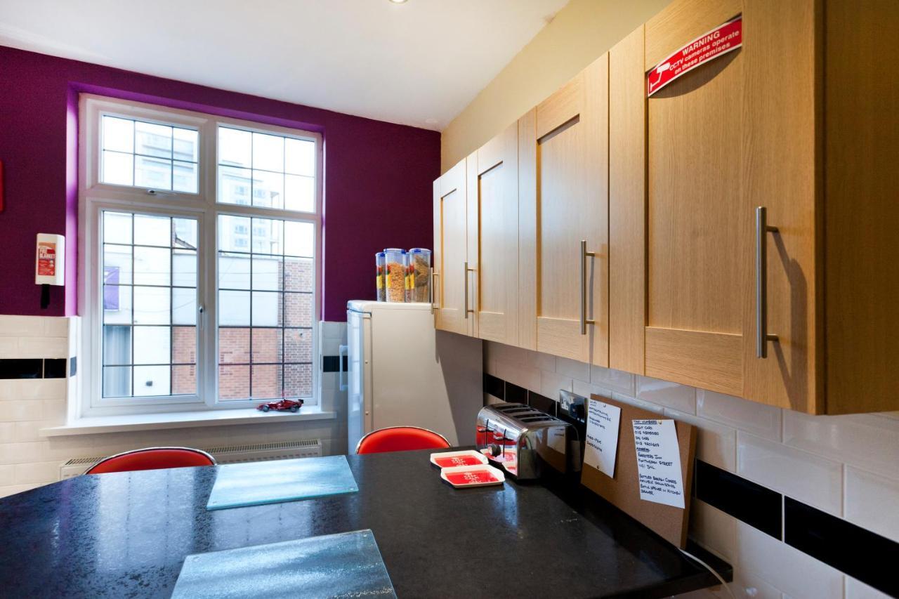 Foresters Inn Apartment - City Centre By Victoria Centre Shopping Centre - Your Own 5 Double Bedrooms Private Apartment With 3 Bathrooms And Full Kitchen To Cook As You Would At Home - Outdoor Parking For Cars Or Vans At Five Pounds A Day Nottingham Exteriör bild