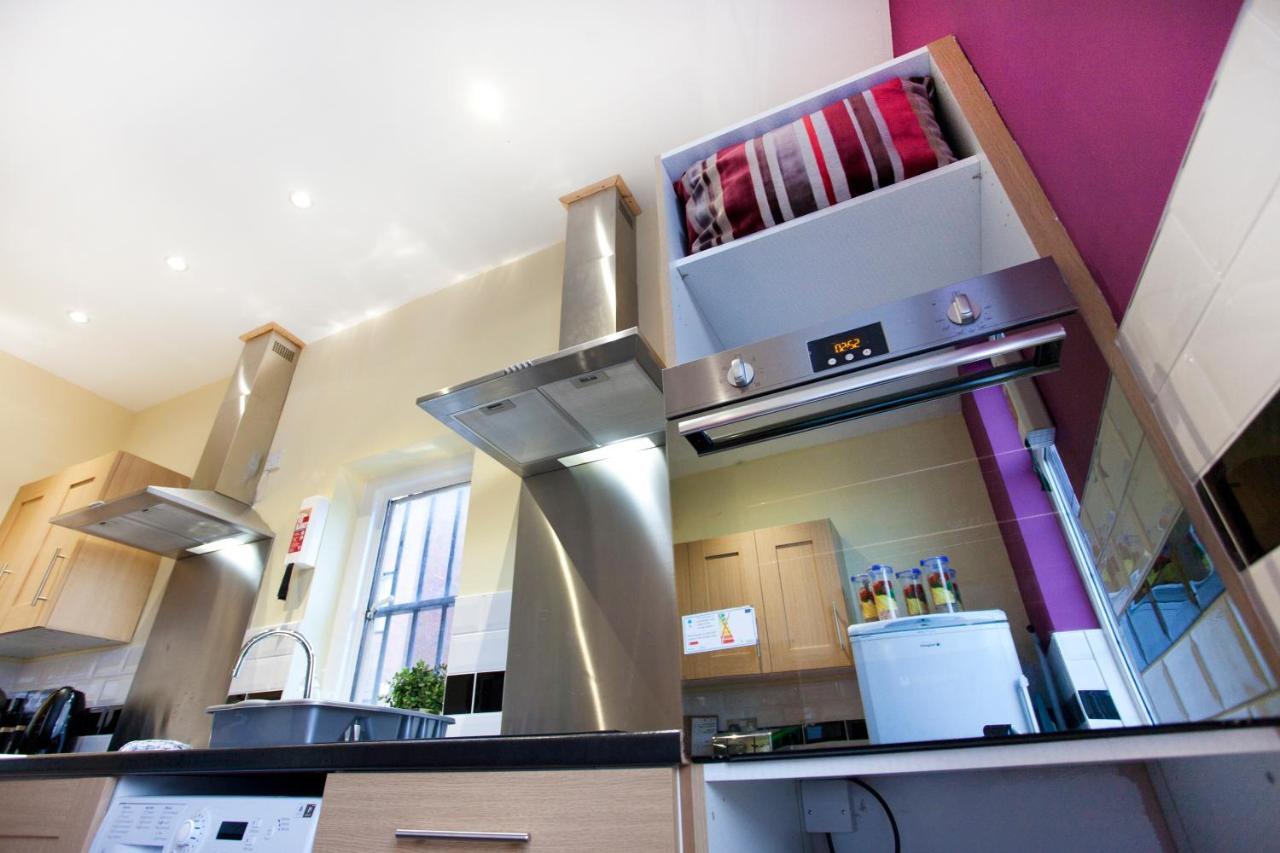 Foresters Inn Apartment - City Centre By Victoria Centre Shopping Centre - Your Own 5 Double Bedrooms Private Apartment With 3 Bathrooms And Full Kitchen To Cook As You Would At Home - Outdoor Parking For Cars Or Vans At Five Pounds A Day Nottingham Exteriör bild